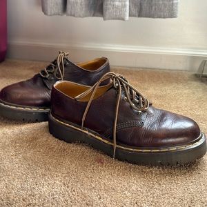 Mens vintage Dr. Martens lug sole shoes